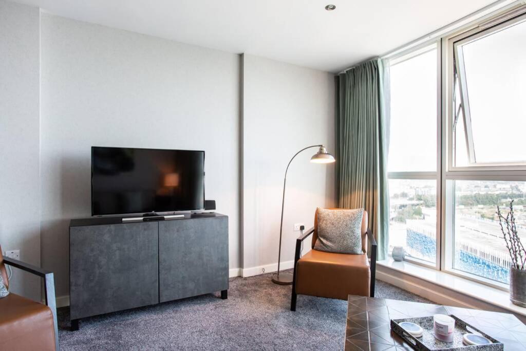 Titanic & City Views, Ultra Luxury City Parking Μπέλφαστ Εξωτερικό φωτογραφία